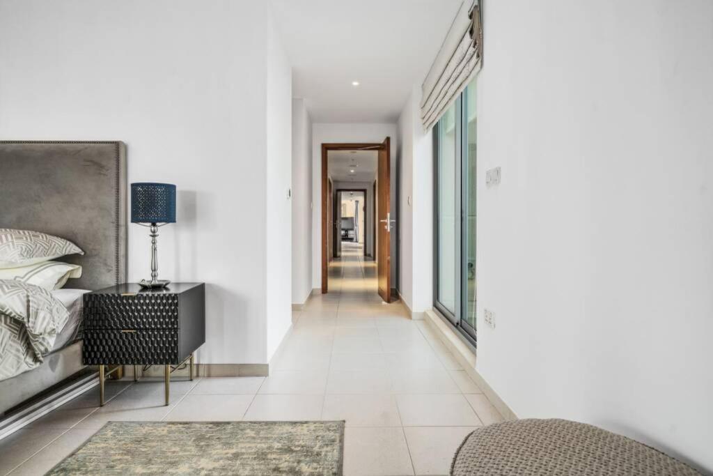 Spectacular Burj & Fountain View - Luxurious 3 Bedrooms & Maids Room - The Residences Dubai Dış mekan fotoğraf