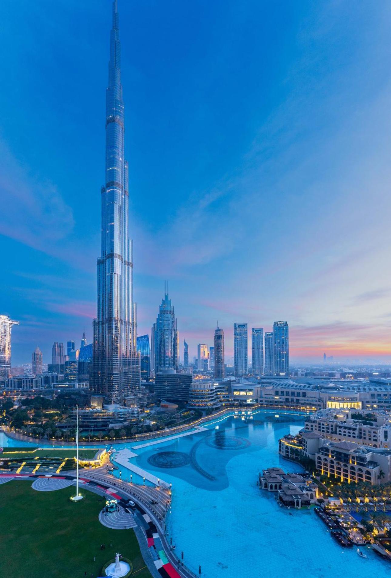 Spectacular Burj & Fountain View - Luxurious 3 Bedrooms & Maids Room - The Residences Dubai Dış mekan fotoğraf
