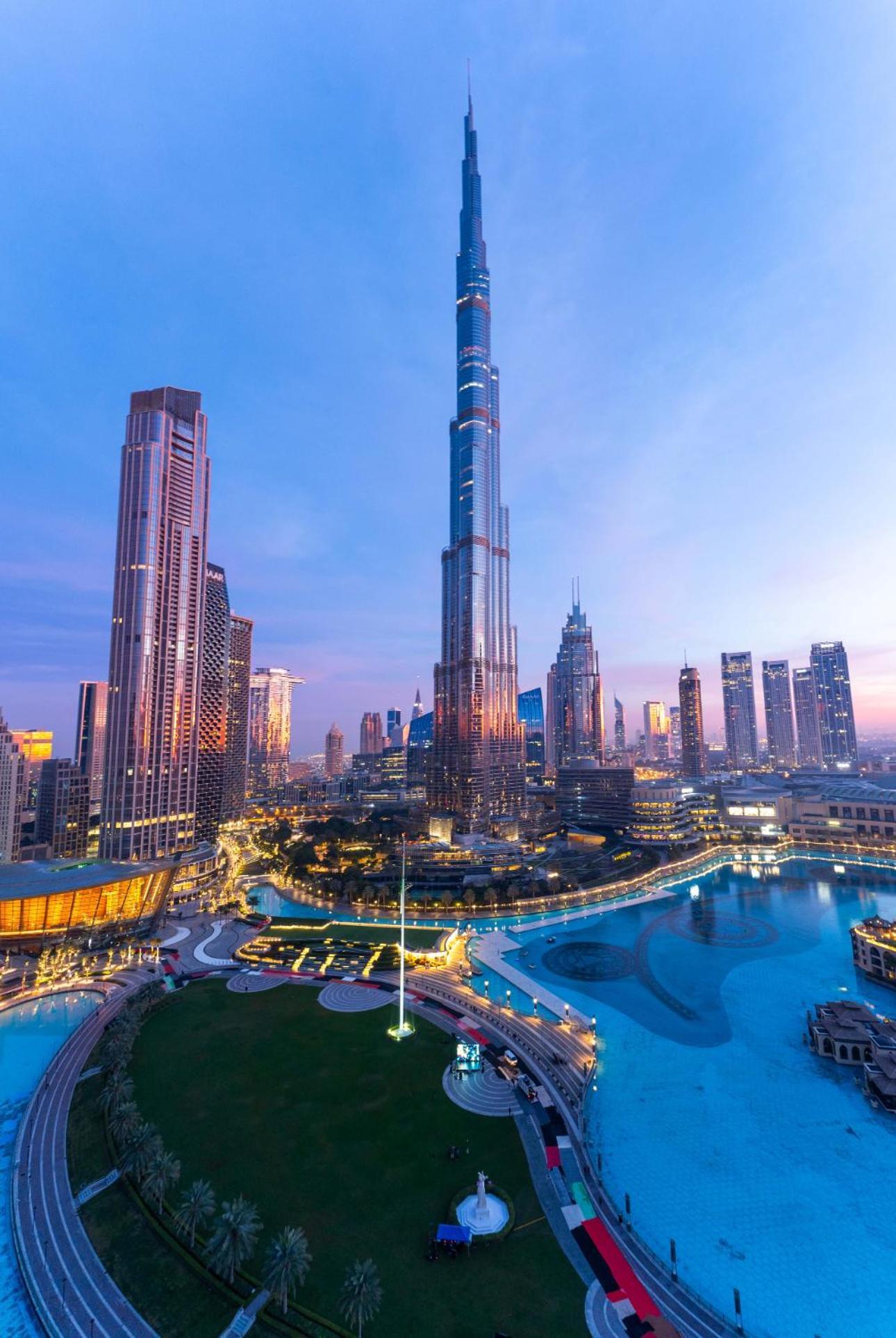 Spectacular Burj & Fountain View - Luxurious 3 Bedrooms & Maids Room - The Residences Dubai Dış mekan fotoğraf